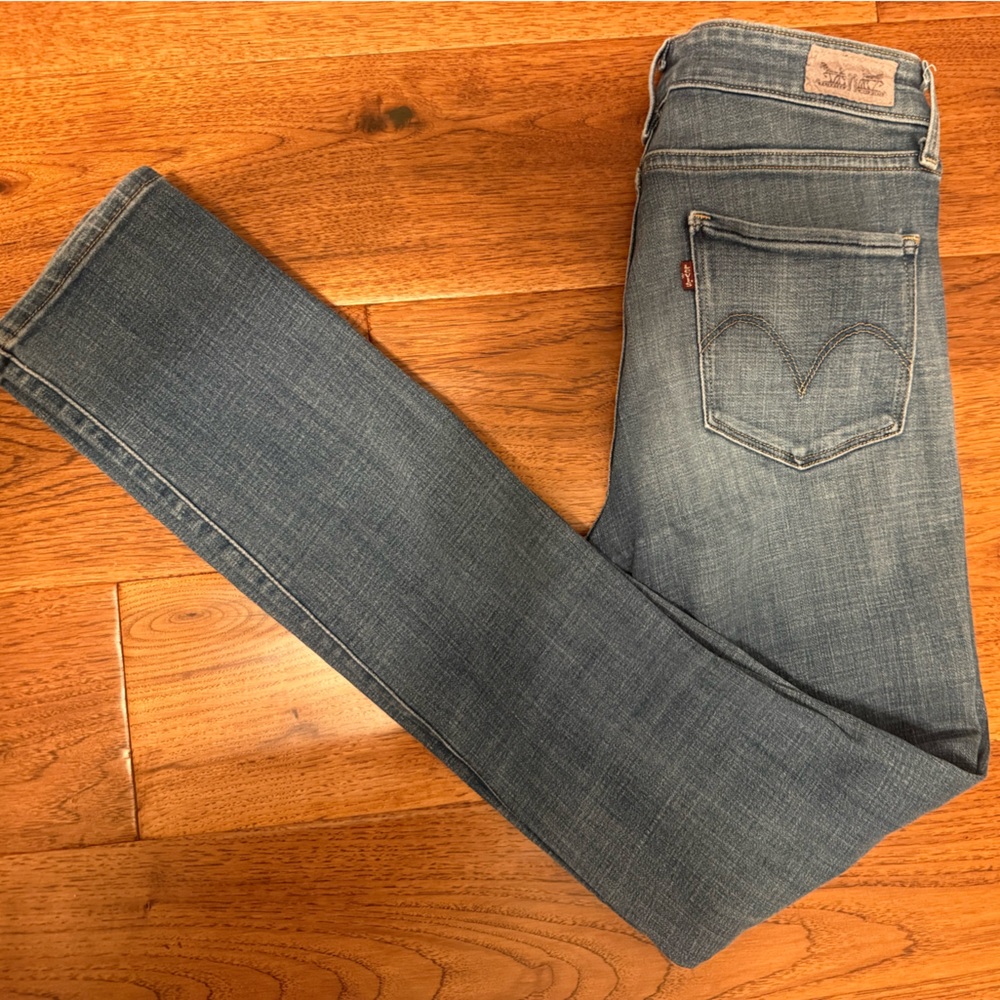 Levi's Mid Rise Skinny Jean